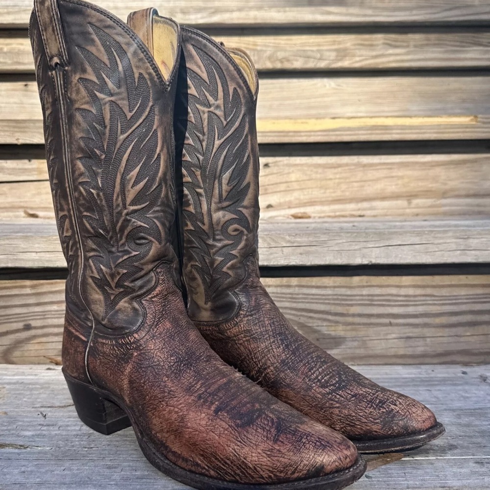 Justin Boots Brown Cowboy Western Boots with Intricate Stitching
